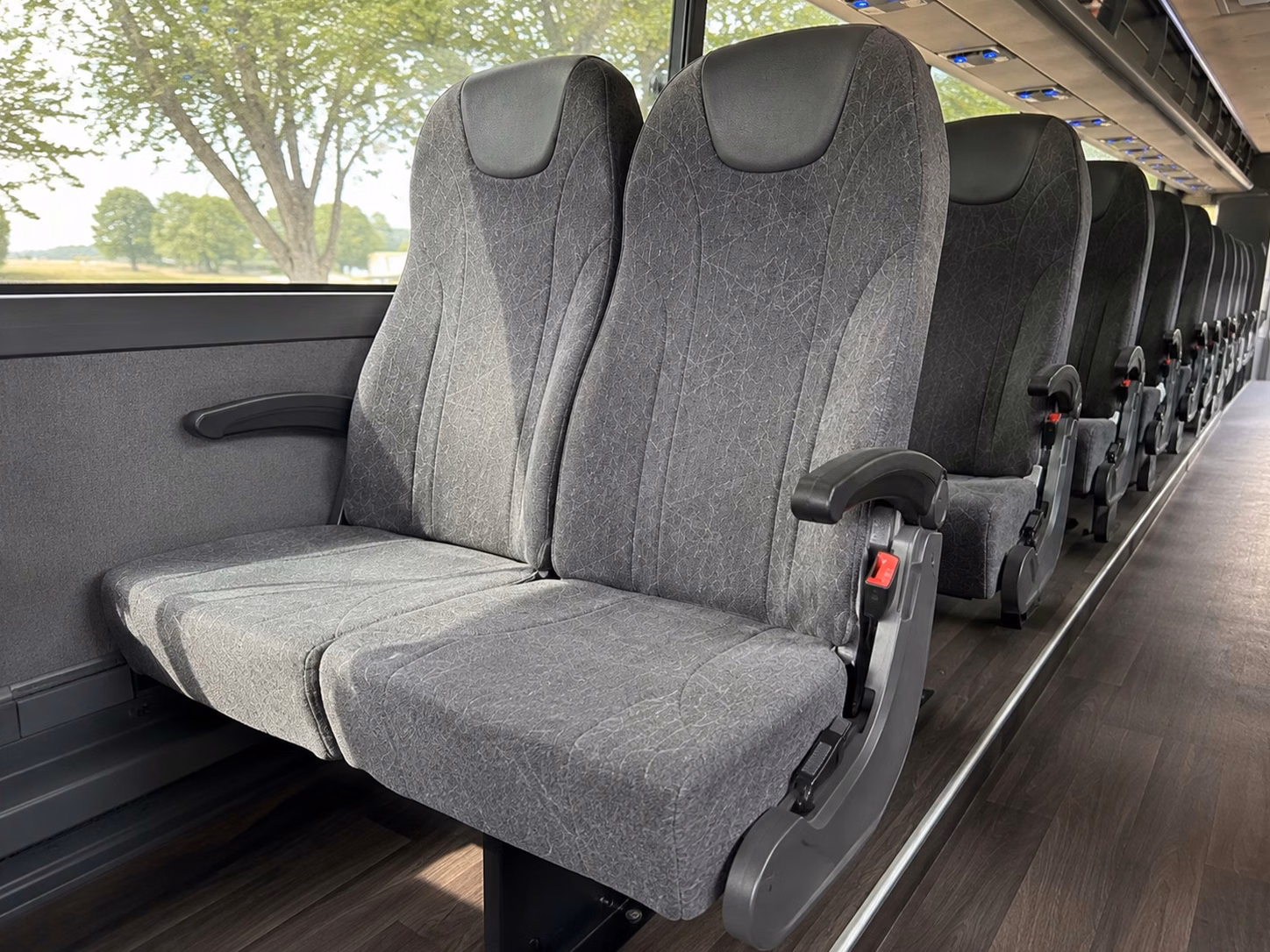 how where and when you re traveling affects your tulsa bus rental rate