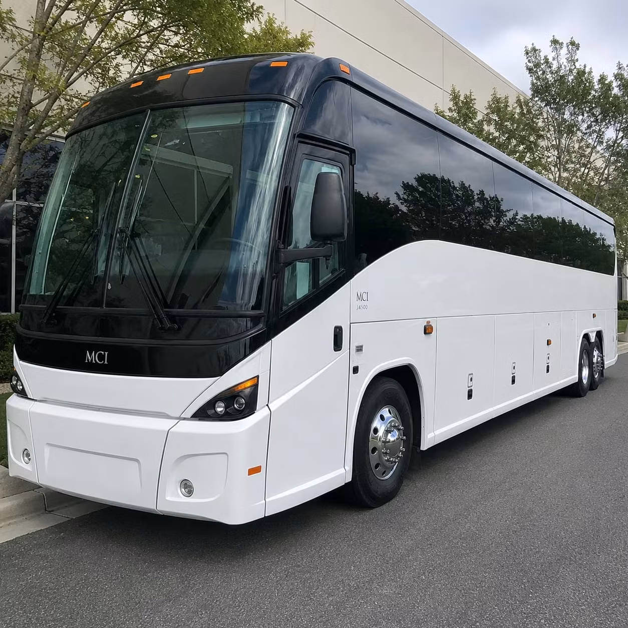 shuttle your tulsa workforce from remote parking lots and transit hubs