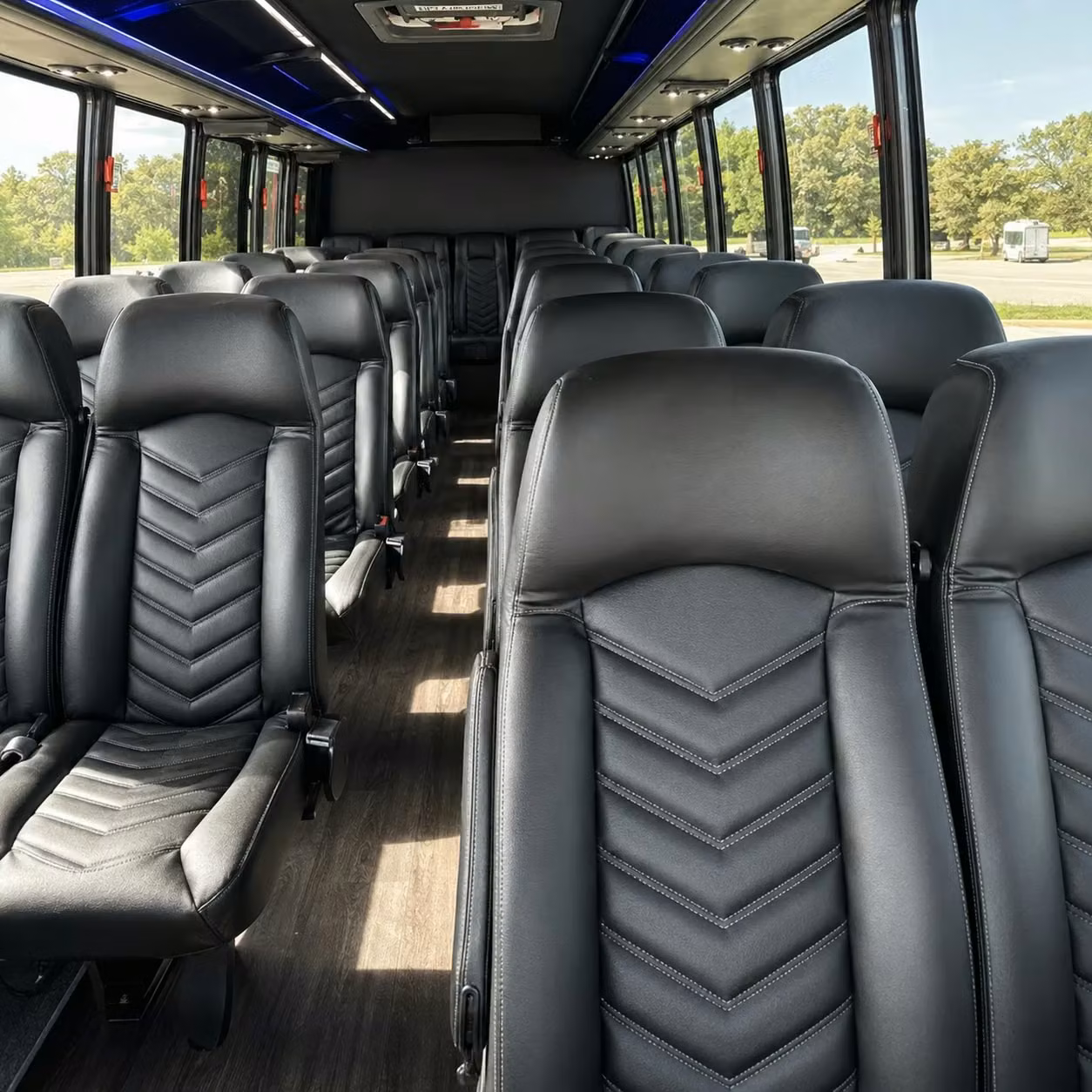 tulsa 28 passenger minibus rental